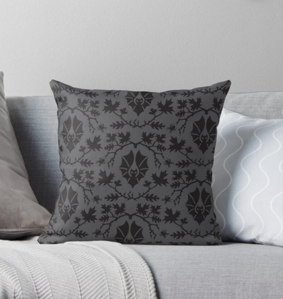 Halloween Bat Pattern • Throw Pillow